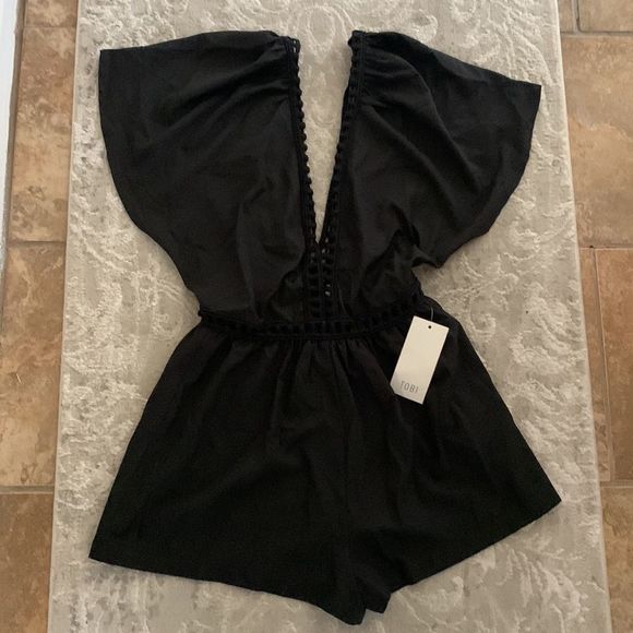 TOBI Crochet Strapped romper - Picture 7 of 9